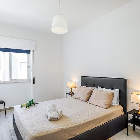 Sleeptubal Moderne Accommodatie Alhos Vedros Exterior photo
