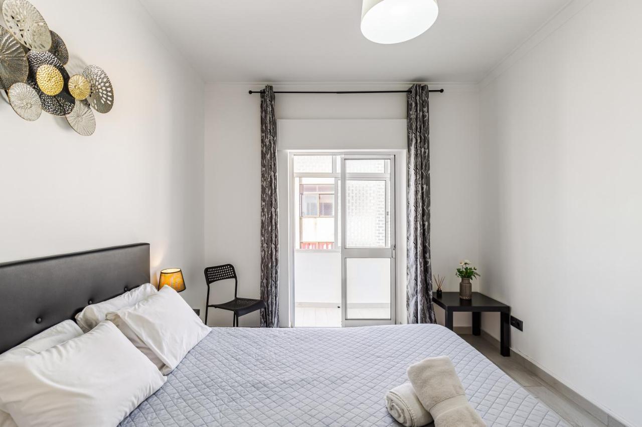 Sleeptubal Moderne Accommodatie Alhos Vedros Exterior photo